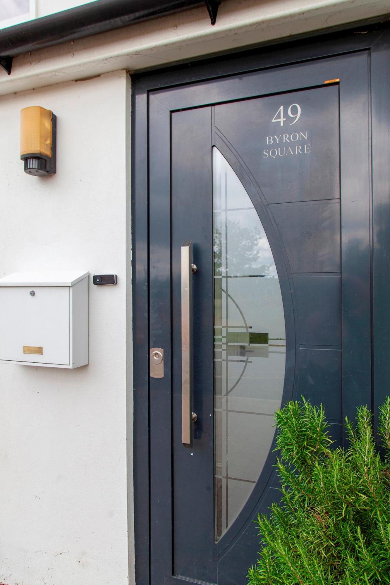 Pass The Keys 49 Byron Square Modern And Spacious 3 Bed With Free Parking Casa de férias *