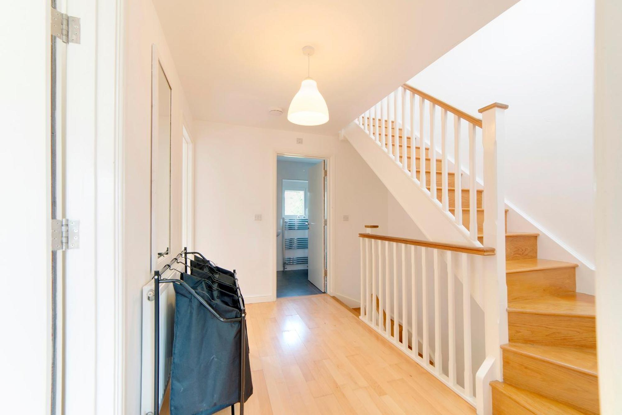 Pass The Keys 49 Byron Square Modern And Spacious 3 Bed With Free Parking * Cambridge