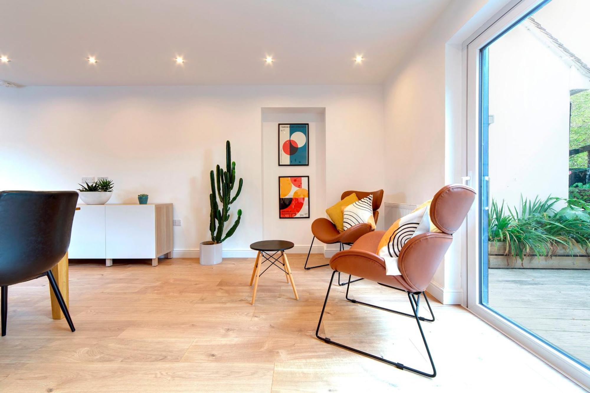 Pass The Keys 49 Byron Square Modern And Spacious 3 Bed With Free Parking * Cambridge